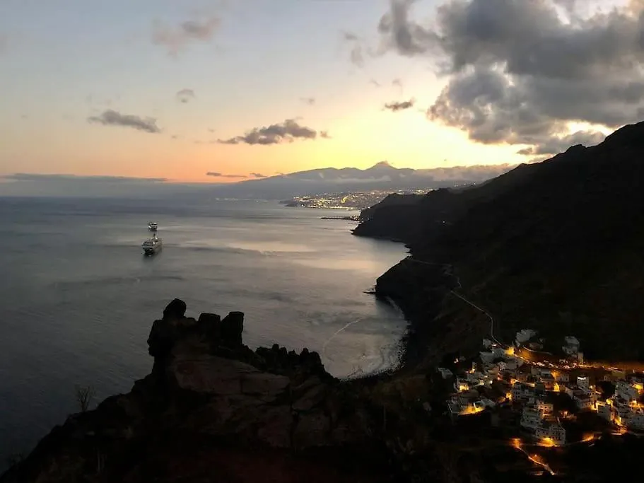 Estupendo Atico Cerca Del Mar Entre Montanas De Anaga Apartment Santa Cruz de Tenerife